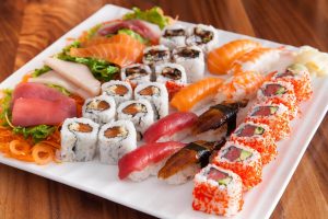 sushi_and_sashimi_for_two.jpg