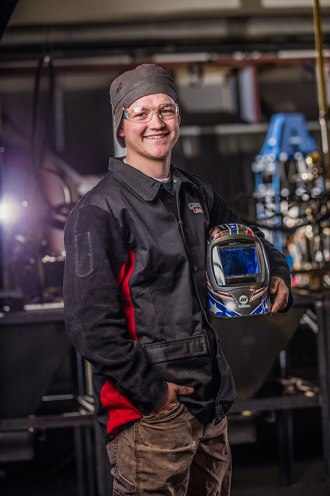 5th Best Welder In The World USU Eastern Eagle