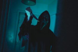 ghostface horror halloween costume